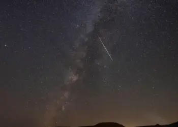Метеорный поток Дракониды прольётся на Землю в октябре, возможны метеоритные бури