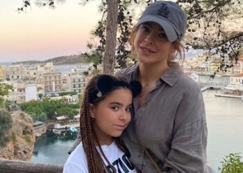 Ани Лорак не пустит дочь на сцену