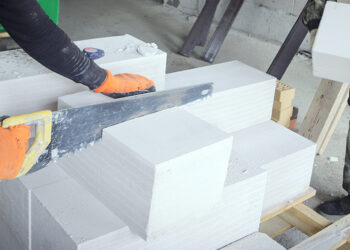 Эксперты назвали лидирующие по росту цены стройматериалы для ИЖС