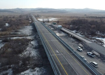 Движение по новому мосту через реку Золотая открыли в Приморском крае