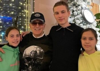 Буйнов дедом себя не ощущает