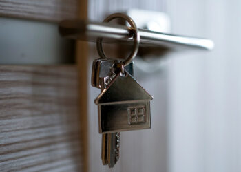 Глава Мариуполя заявил о сдаче более 1 тыс. многоквартирных домов после капремонта