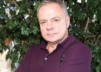 Мохов объяснил свои разводы