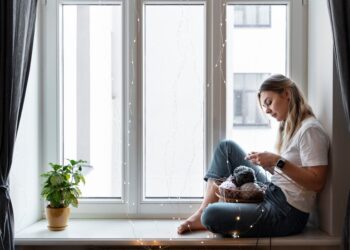 Пластиковые окна: преимущества, разновидности профилей и рекомендации по выбору надёжных конструкций.