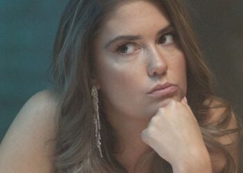 Агата Муцениеце сама виновата?