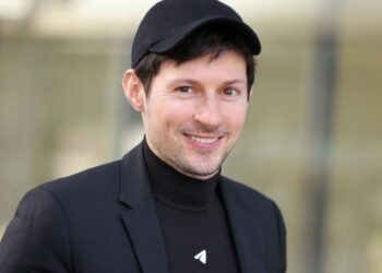 Суд разрешил Павлу Дурову покинуть Францию