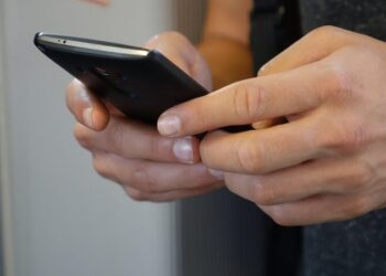 Москвичей лишили мобильного интернета до Дня Победы включительно