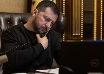 На золотом унитазе обсуждал взятки: в Киеве раскрыли секретный кабинет Зеленского – особенно удивляет сантехника