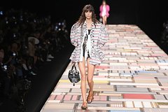 Стилист Лисовец раскрыл способы одеться в рыбацком стиле