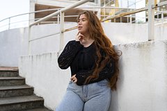 Перечислены главные тренды в осенней одежде для россиянок с пышными формами