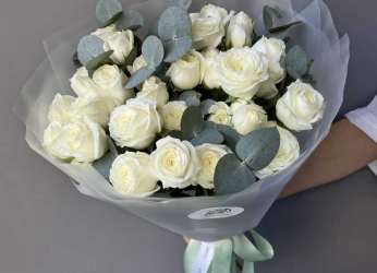 Шикарные букеты с доставкой: радость и красота в каждом букете