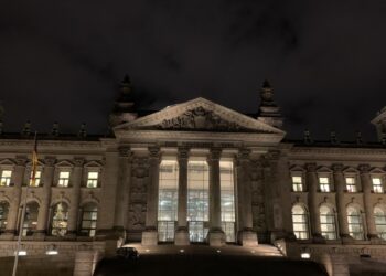 Украинский кризис невозможно решить без России