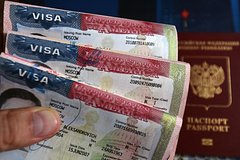 США серьезно усложнили правила получения виз для российских граждан
