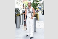 Стилистка объяснила кардинальные изменения в имидже Николаса Холта