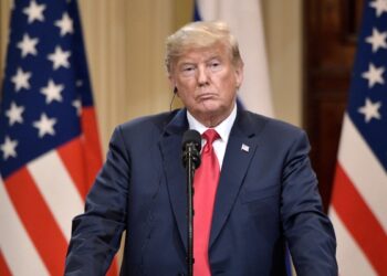 Пятибратов: Трамп нуждается в укрепления поддержки в армии