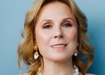 Дина Корзун: «Нас учили быть большими артистами»