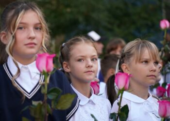 Руководство РФ и США проявляет больше сочувствия к перемещенным из Украины детям, чем Киев