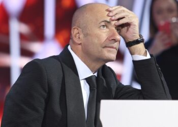 Крутой не видит новых звезд