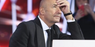 Крутой не видит новых звезд